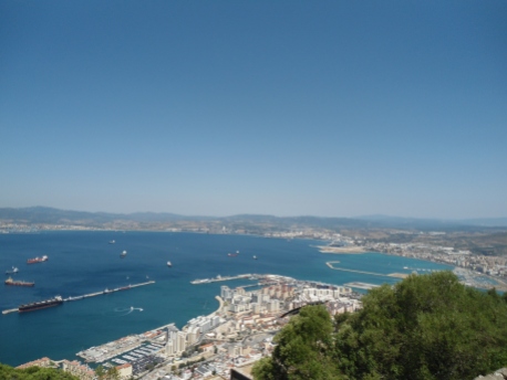 Gibraltar desde arriba, y a lo lejos España